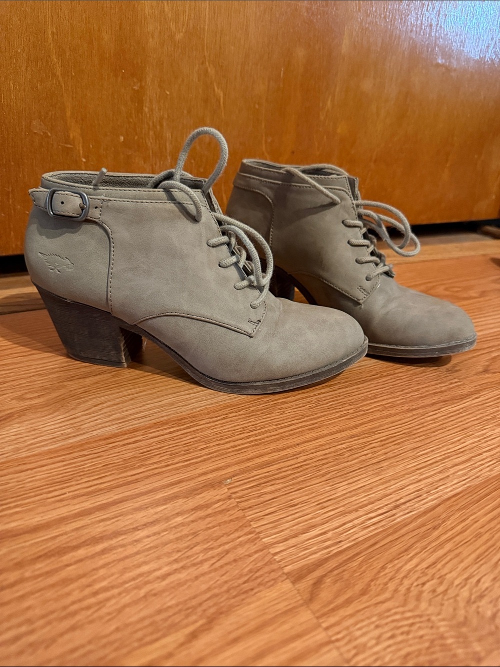 Rocket Dog Lace-Up Ankle Boots in Taupe Gray